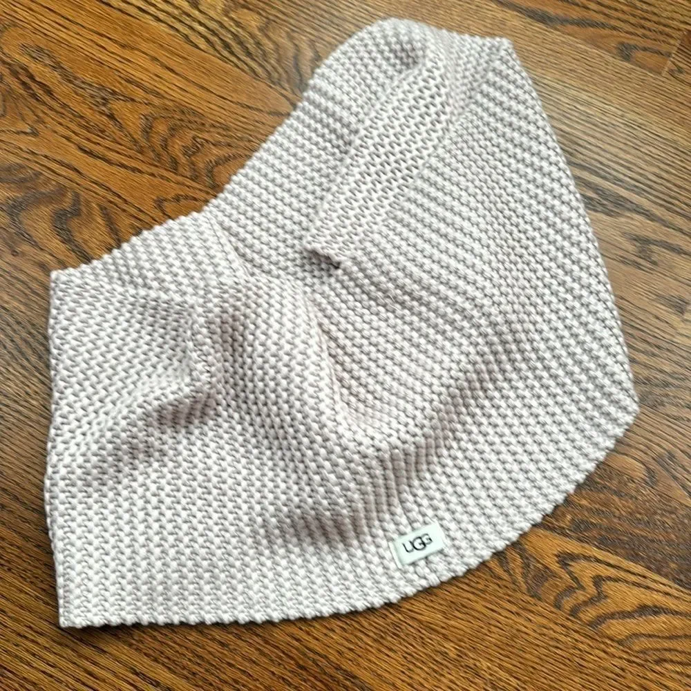 Ugg light purple Knitted Scarf